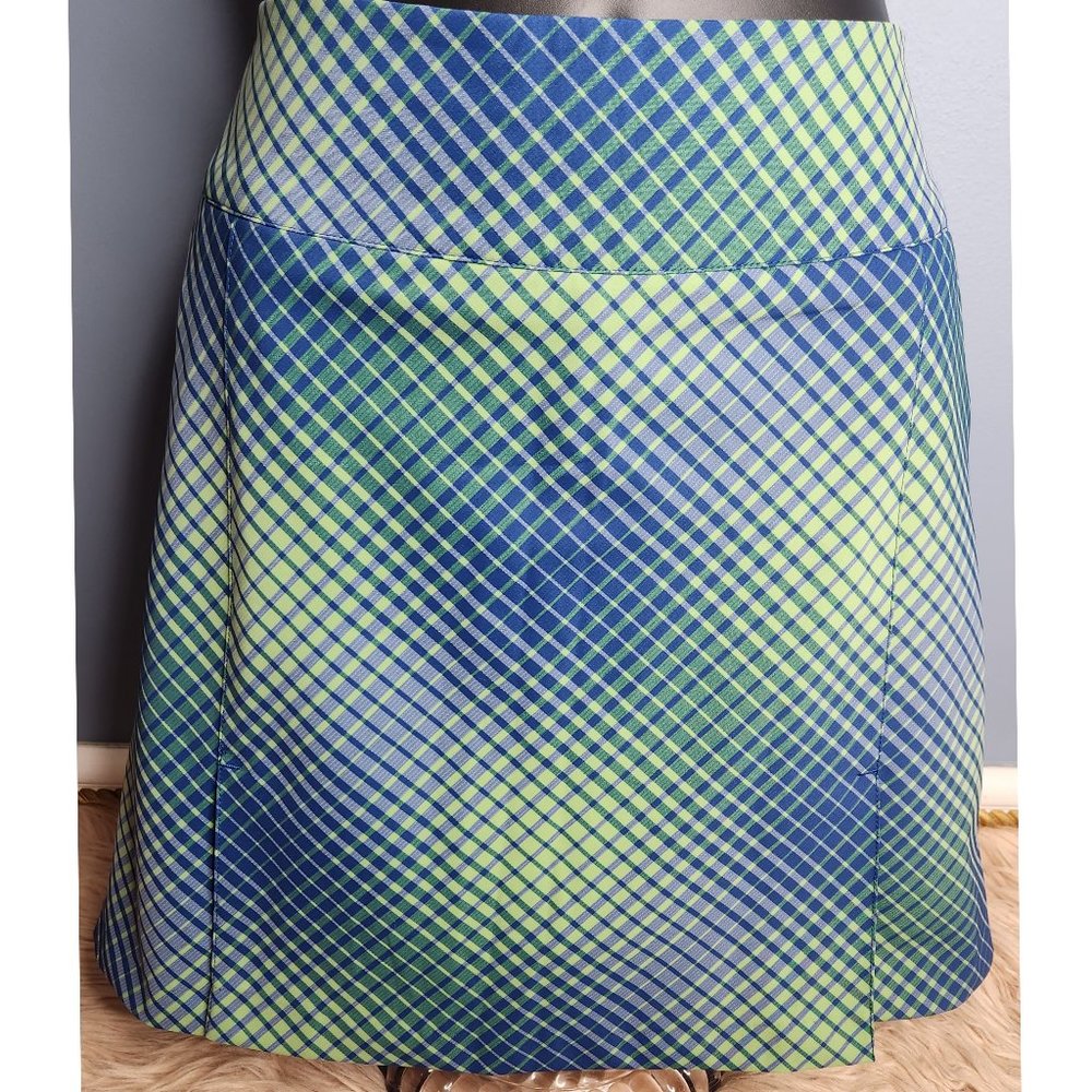 NWOT NIKEGOLF DRI FIT PLAID PLEATED SKORTS-Size 10